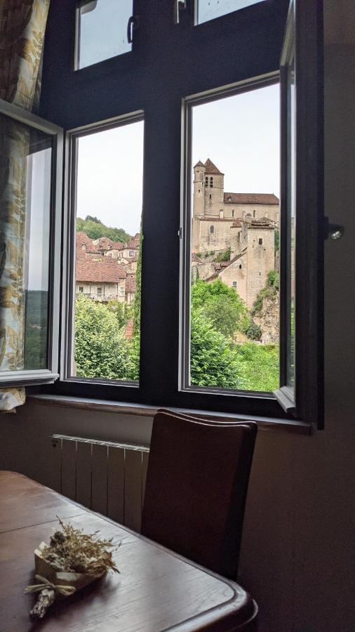 Gite Du Tourneur Studio Au Coeur De Saint Cirq Εξωτερικό φωτογραφία